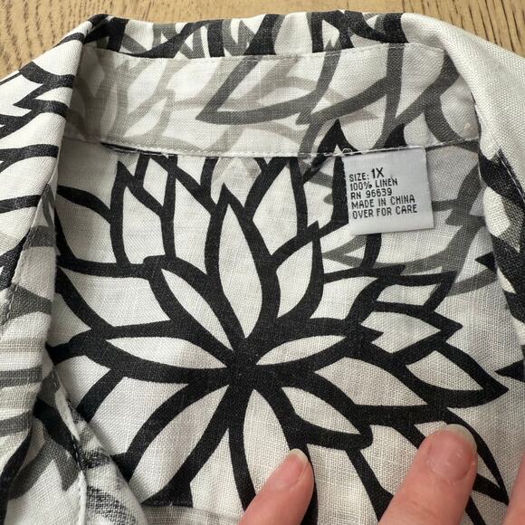 Linen Button Down‎ Shirt White Black Floral 1X - Picture 3 of 8